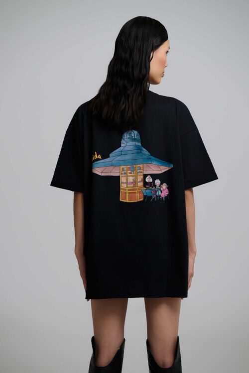 Iraida Ada Oversized T-shirt - Image 1