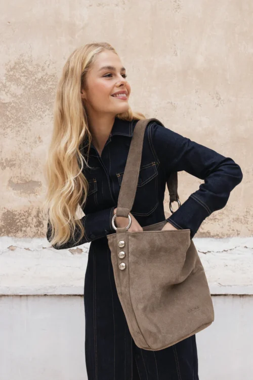 Clic Jewels SANDRA BUCKETBAG (elephant grey suede genuine leather) - Image 2